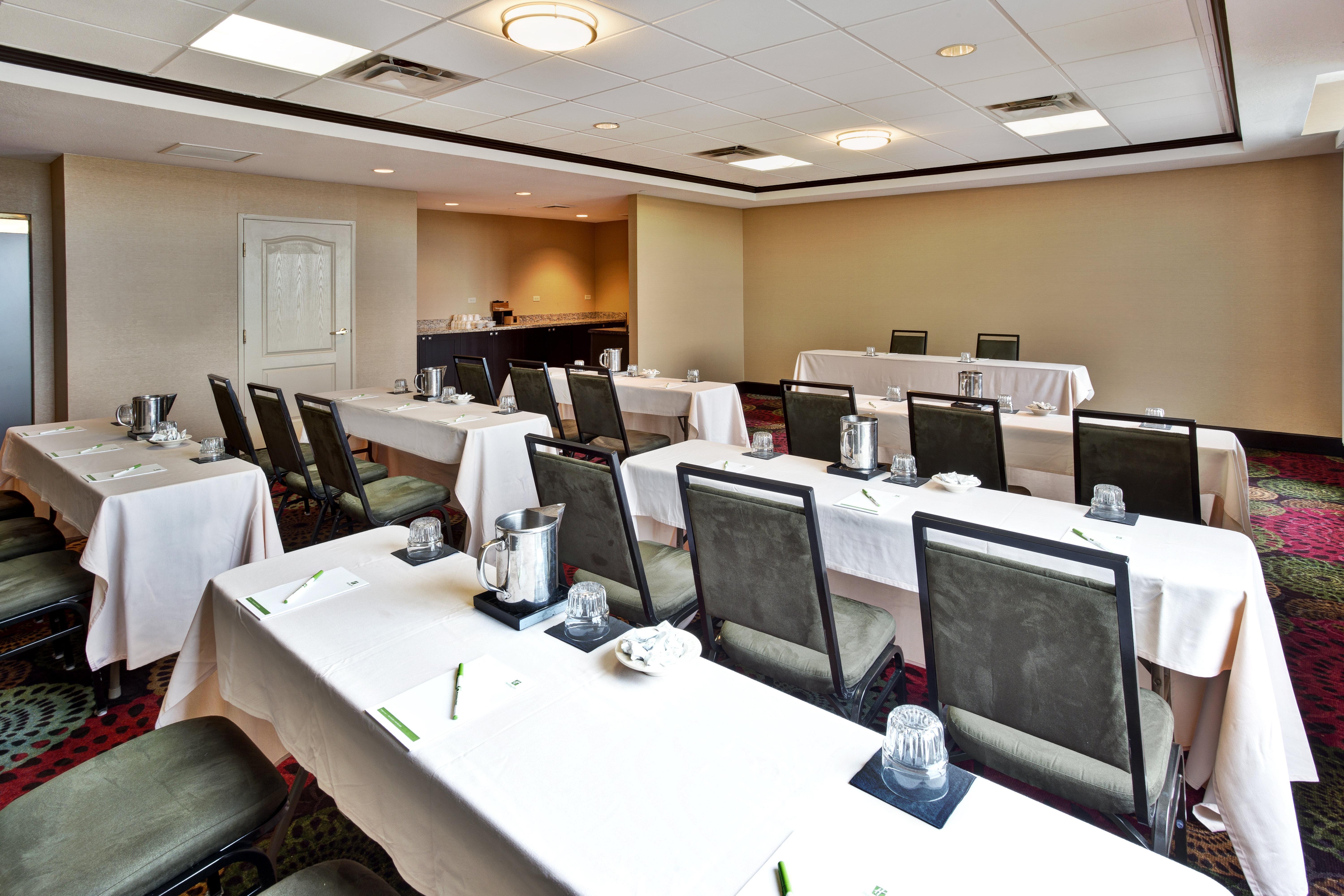 Holiday Inn Hotel & Suites Chicago Northwest - Elgin By Ihg Esterno foto