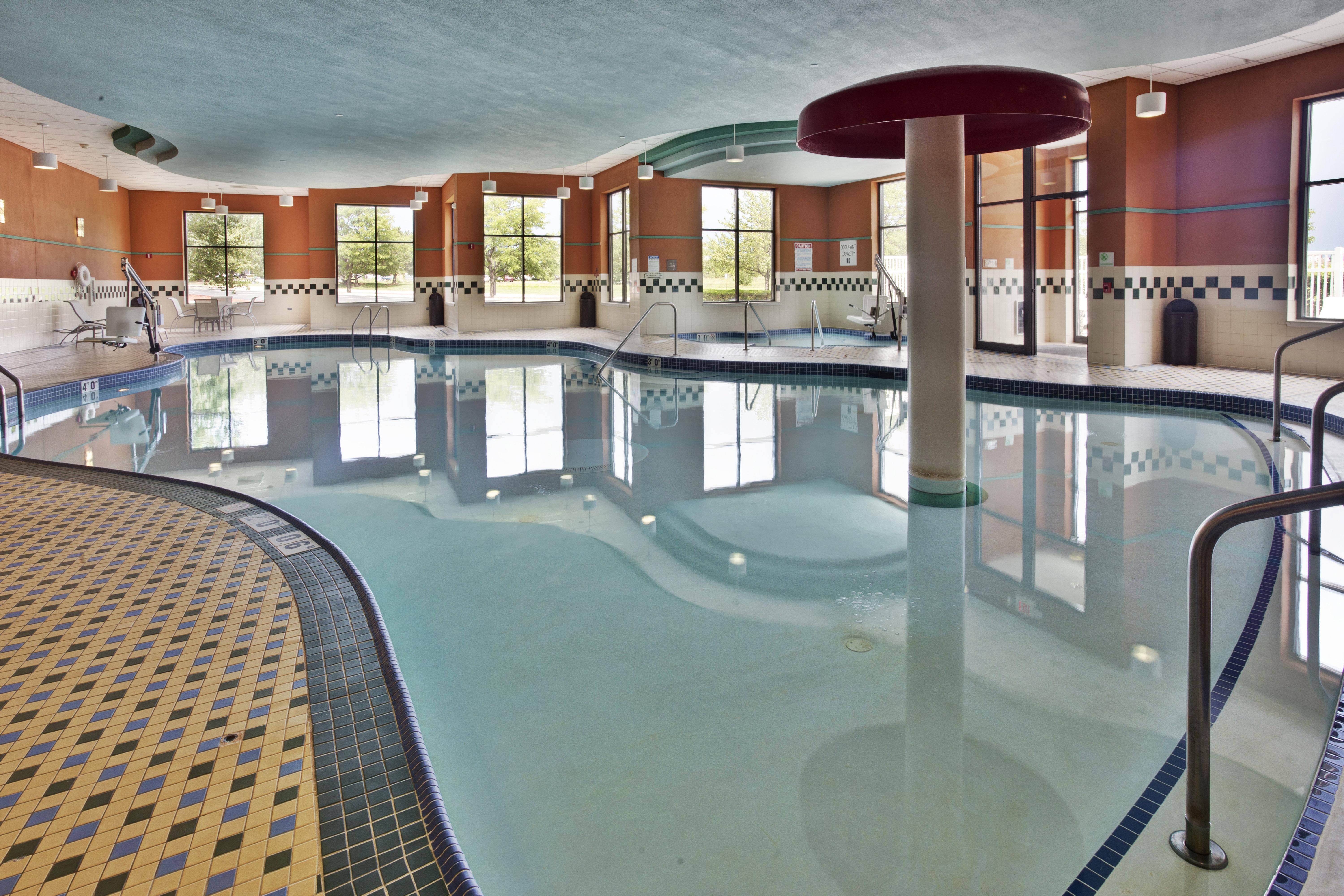 Holiday Inn Hotel & Suites Chicago Northwest - Elgin By Ihg Esterno foto