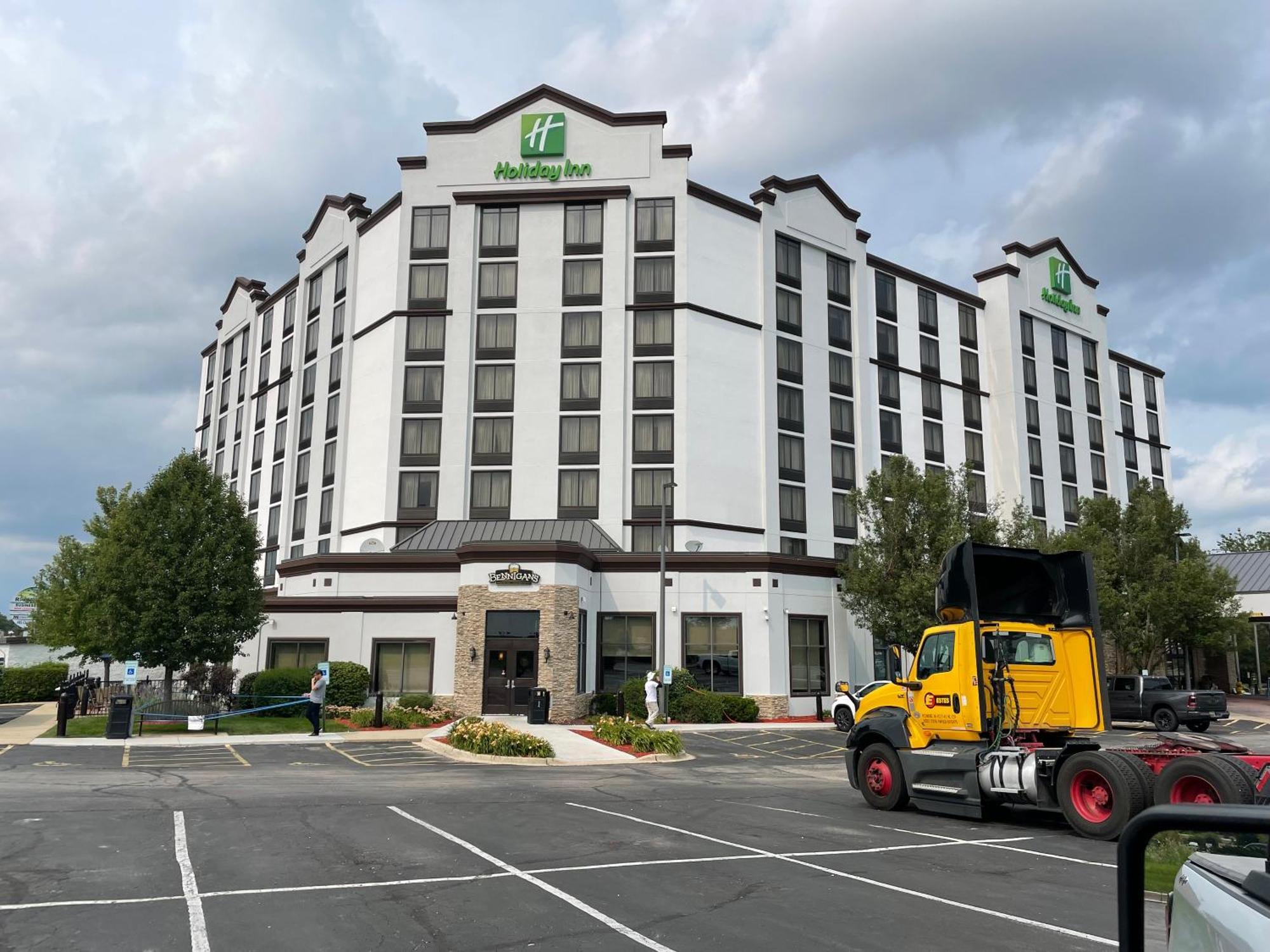 Holiday Inn Hotel & Suites Chicago Northwest - Elgin By Ihg Esterno foto